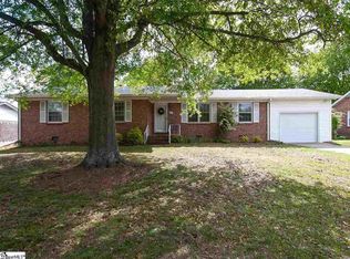 202 Fairhaven Dr, Taylors, SC 29687