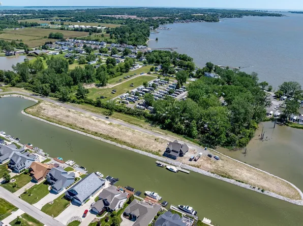 2396 Yacht Club Ln, Lakeside Marblehead, OH 43440