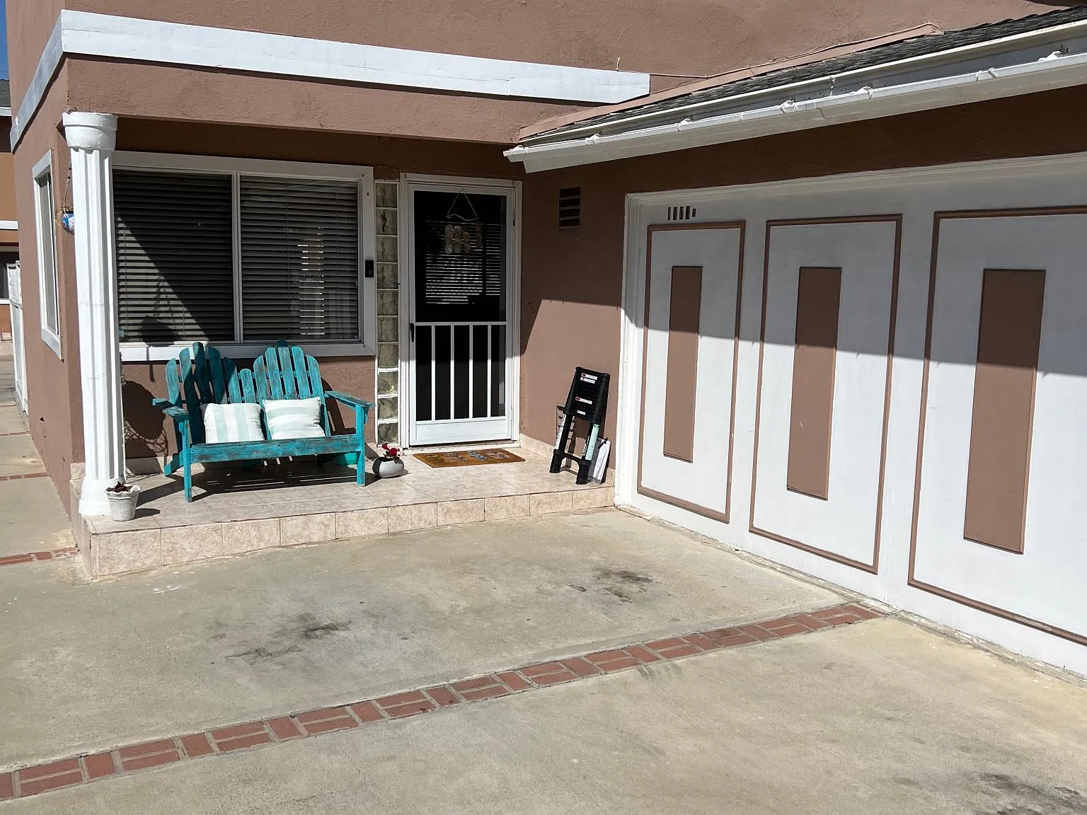 3 bed, 1400 sqft, $4,200 — Photo 3