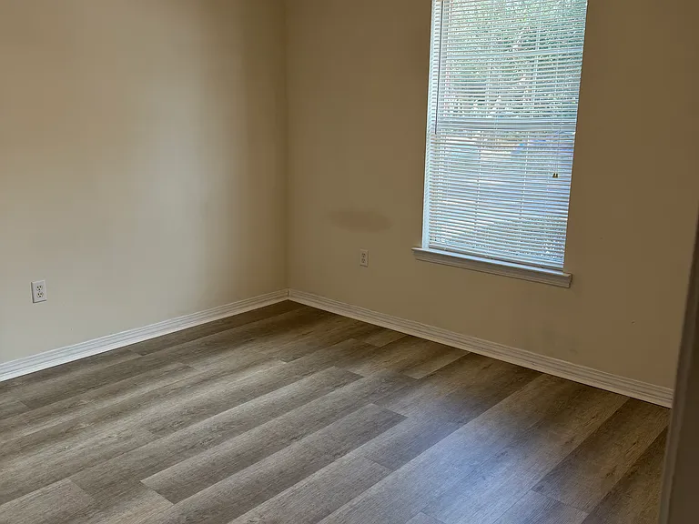 781 Tac Ct — Photo 9