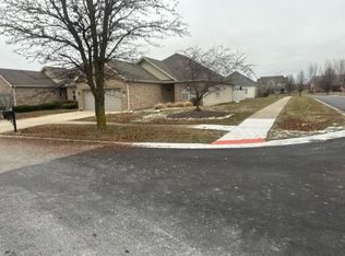 7698 E 103rd Dr, Crown Point, IN 46307
