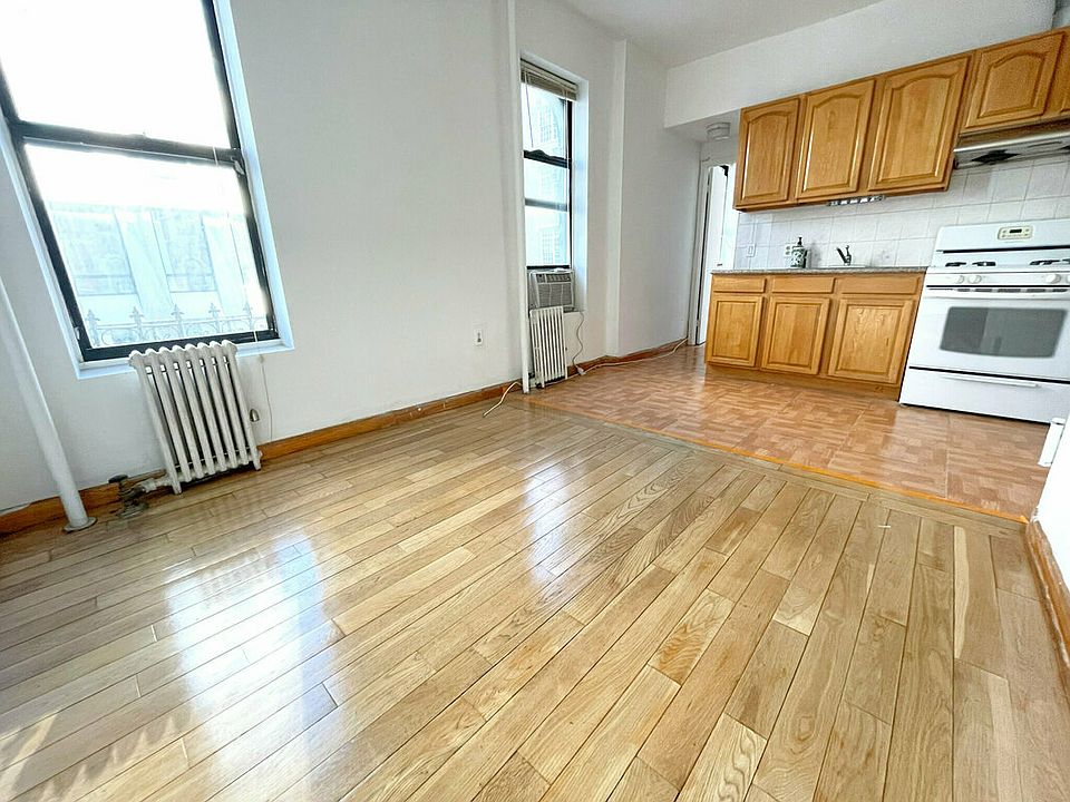 1st image of 246 Broome St #10