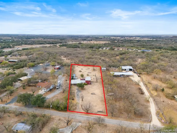 233 County Road 110, Uvalde, TX 78801