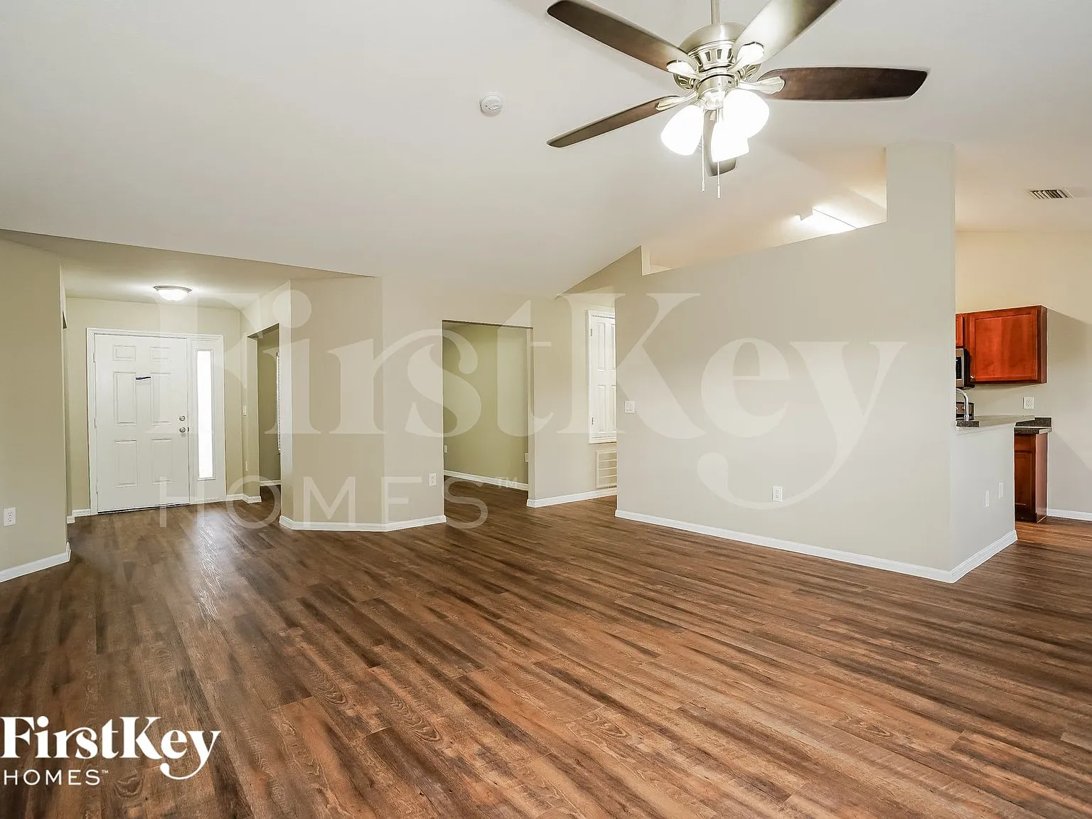 4 bed, 2.0 bath, 2246 sqft, $2,275 — Photo 3