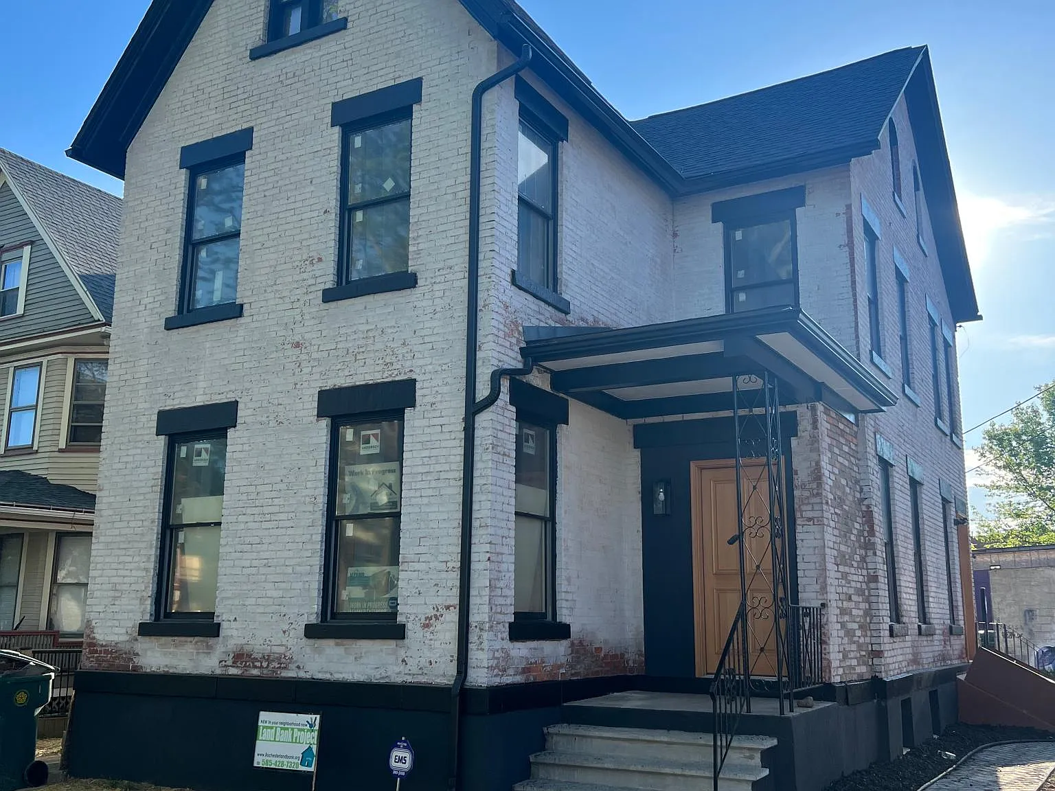 2 bed, 800 sqft, $1,425 — Photo 1