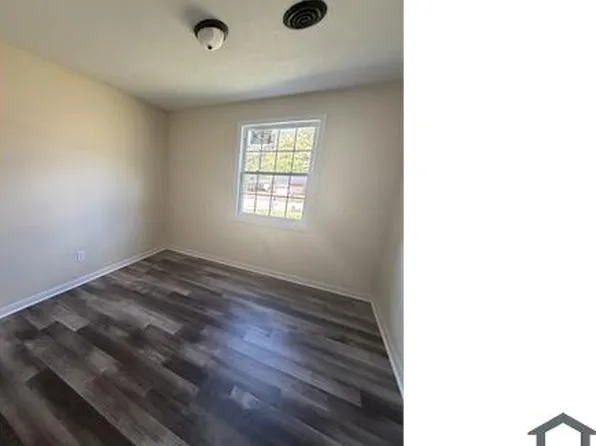 1906 Alder Rd, Fayetteville, NC 28304