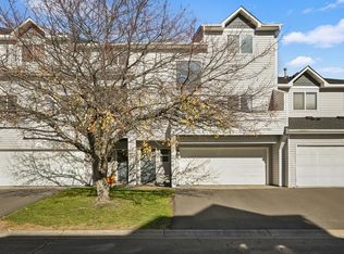 1061 108th Ln NW, Coon Rapids, MN 55433