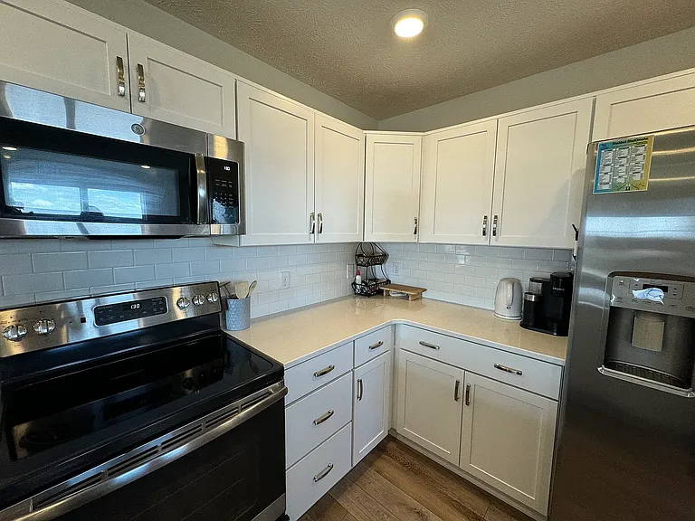 2264 N Aaron Way — Photo 9