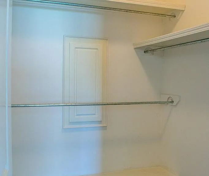 216 Buttonwood Ln — Photo 16