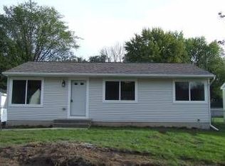1913 Moffitt St, Lansing, MI 48911