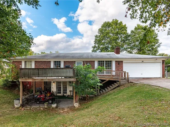 741 W Harrison Avenue, Clarksville, IN 47129