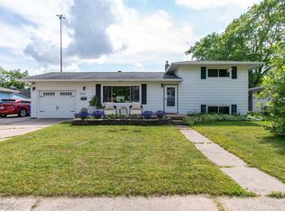 2802 Brookdale Rd, Moorhead, MN 56560