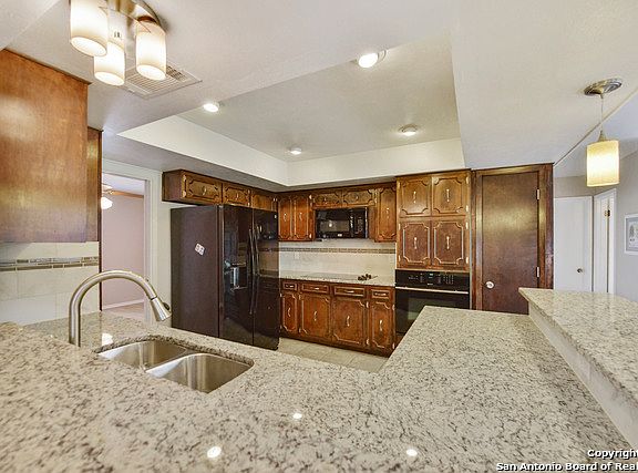 5th image of 9018 Swinburne Ct
