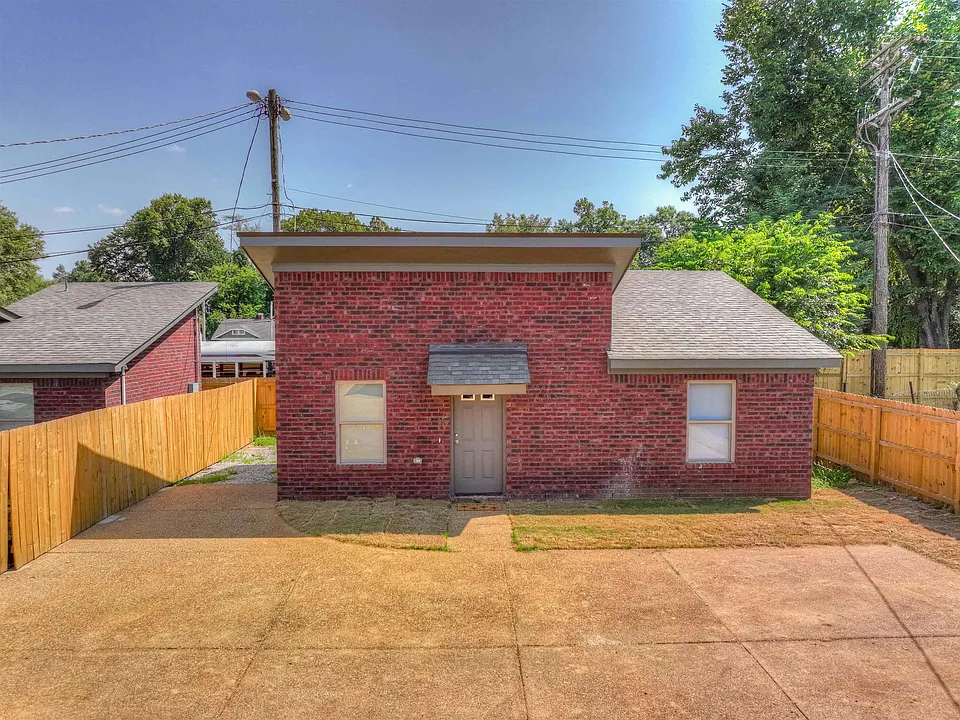 1807 Jackson Ave