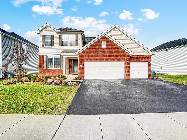 644 White Fawn Run — Photo 1