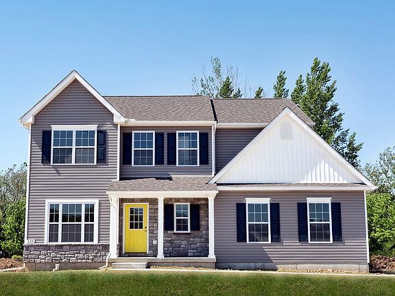 Madison Traditional Side Entry Exterior