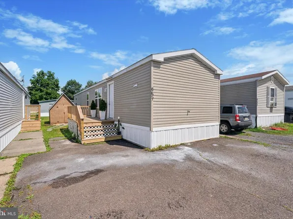 857 Buttonwood Ave, Spring City, PA 19475