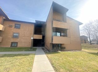 555 Village Blvd N, Baldwinsville, NY 13027