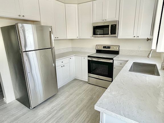 3rd image of 1361 Grand Ave #12
