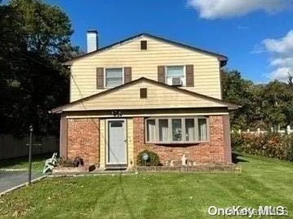261 Amityville, Islip Terrace, NY 11752
