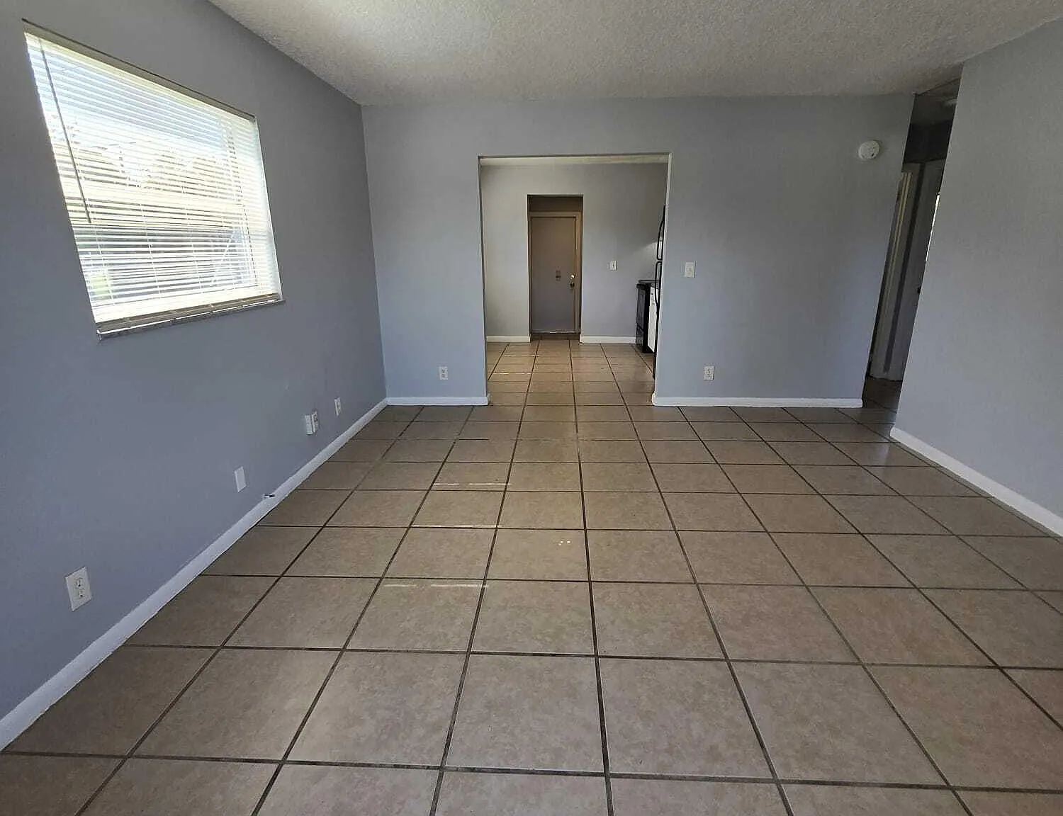 2 bed, 1.0 bath, 1000 sqft, $1,900 — Photo 3