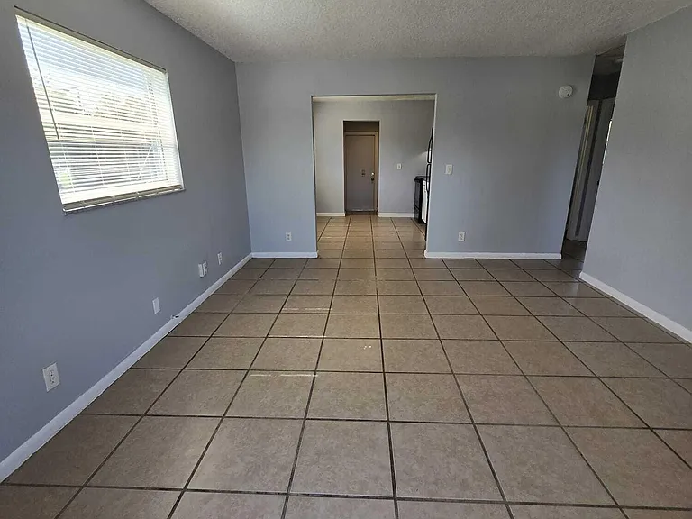4990 Kirk Rd — Photo 3