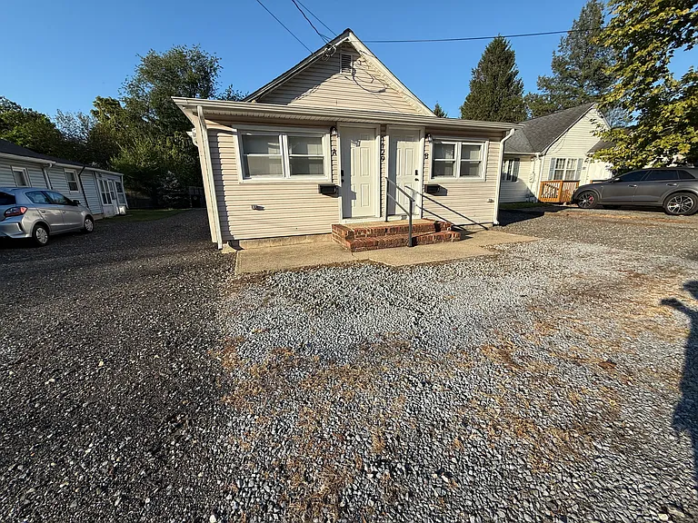 1129 Hessian Ave #A — Photo 13