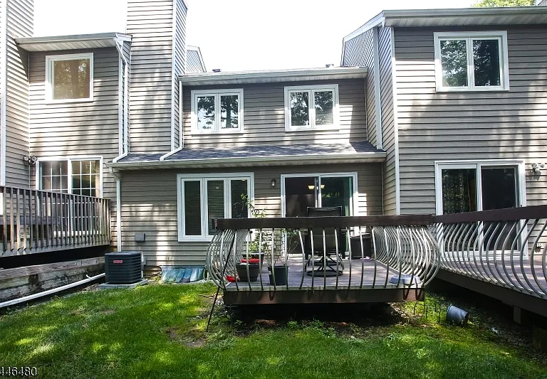 207 Patriots Rd — Photo 2