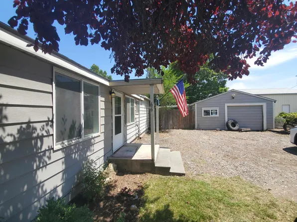 966 N 59th Ave, West Richland, WA 99353