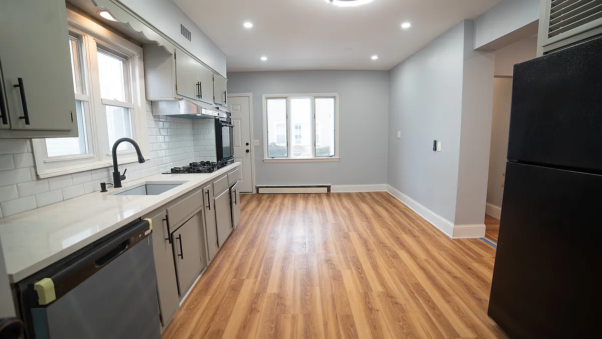 Building Photo - 305 N Terrace Ave #1