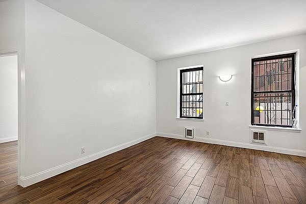 10 Doyers St, New York, NY 10013 - Retail for Sale