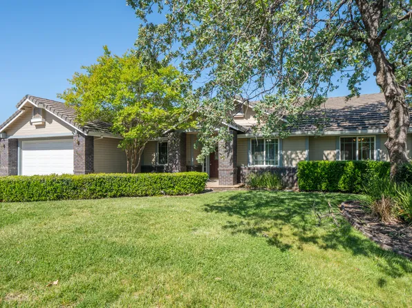 3438 Showboat Ct, Redding, CA 96003
