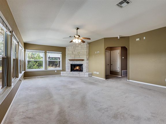 5th image of 7312 White Oak Dr