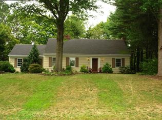 12 Scudder Rd, Ewing, NJ 08628