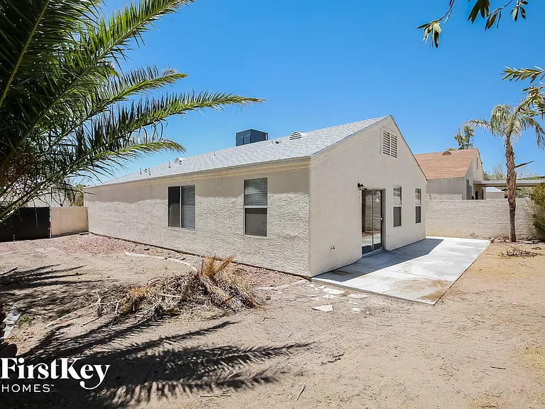 720 Roberta Alecia Ave — Photo 14