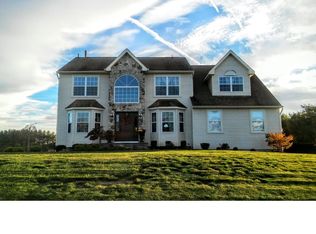 32 Peach Ridge Dr, Mullica Hill, NJ 08062