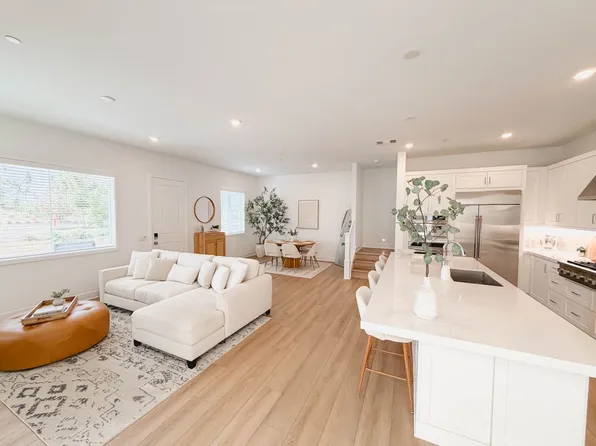 41 Lynx, Irvine, CA 92618