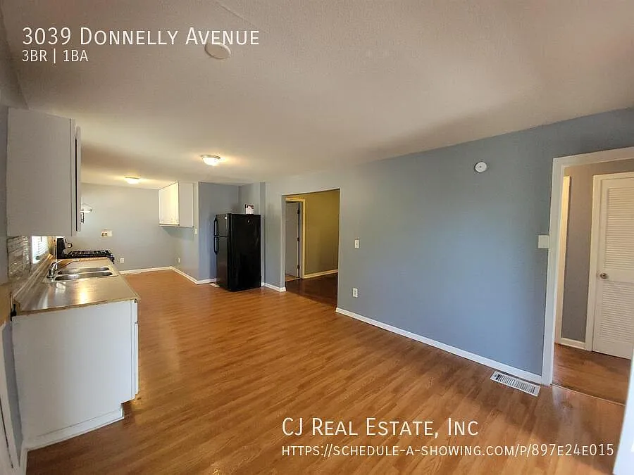 3 bed, $1,200 — Photo 3
