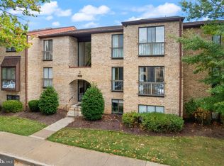 2042 Royal Fern Ct APT 1B, Reston, VA 20191