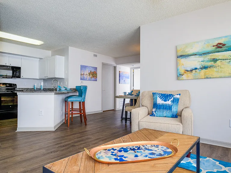500 Malabar Rd SW — Photo 50