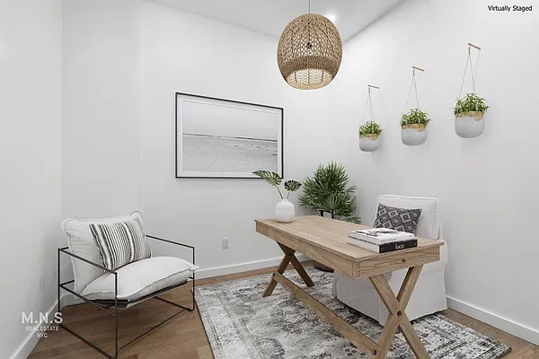 Rented by MNS | media 17