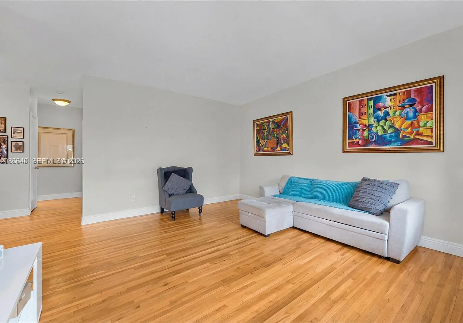 Beachcomber Of Nobe Condo — Photo 3