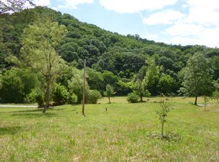 2331 Gunter Hollow Rd, Dandridge, TN 37725