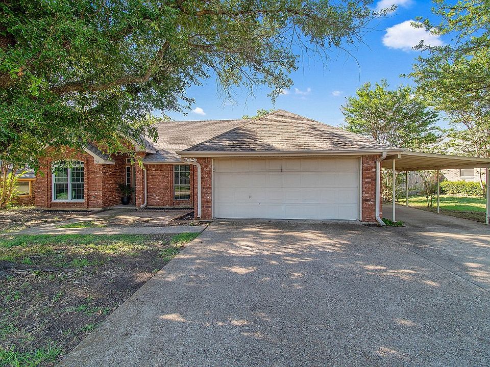 1st image of 108 Meadowbend Dr