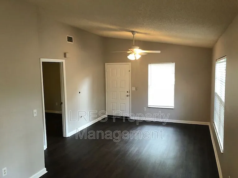 1406 Northlake Dr #1406 — Photo 32