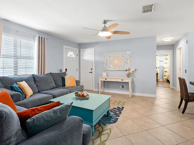 2469 Florida Ave — Photo 4