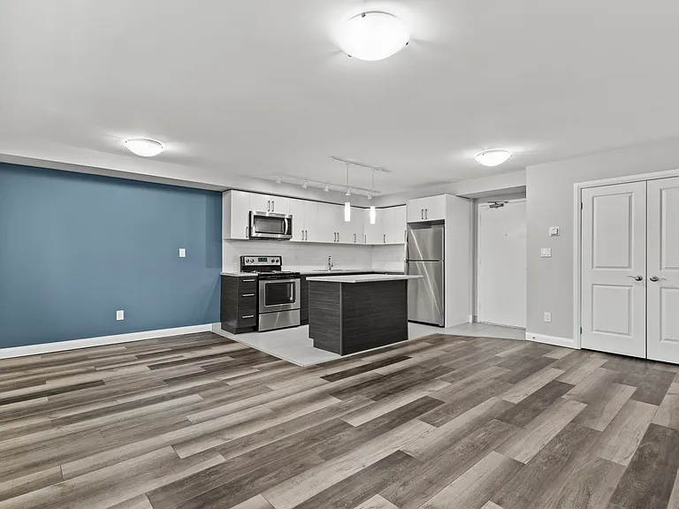 483 Linwell Rd — Photo 17