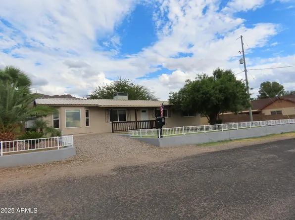 223 S Hing Drive, Superior, AZ 85173