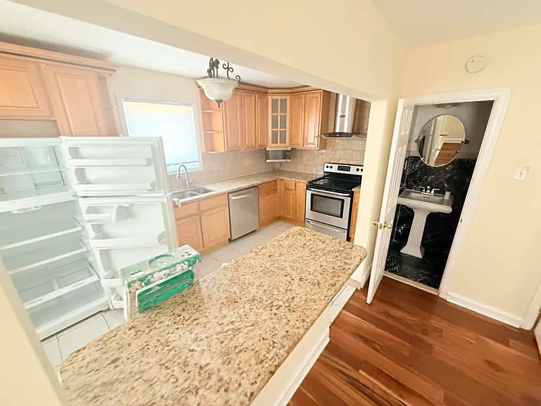 7227 Kindred St — Photo 7