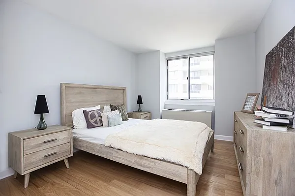 Rented by Park River | media 30